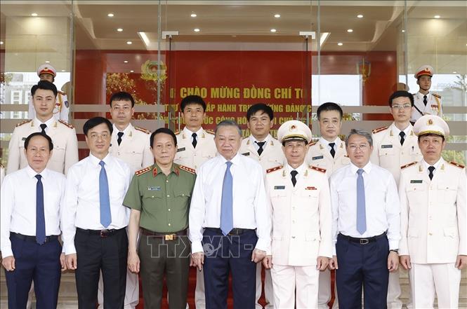 Bet8801234.com cá cược độc quyền, Chủ tịch nước Tô Lâm và các đại biểu. Ảnh: Thống Nhất – TTXVN