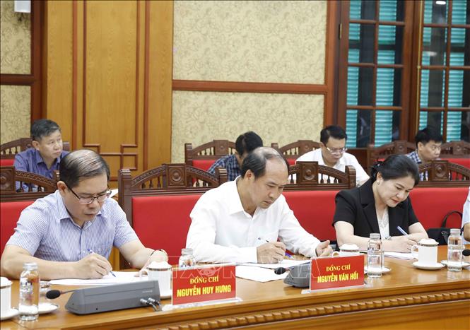 Các đại biểu tham dự cuộc làm việc. Ảnh: Thống Nhất – TTXVN
