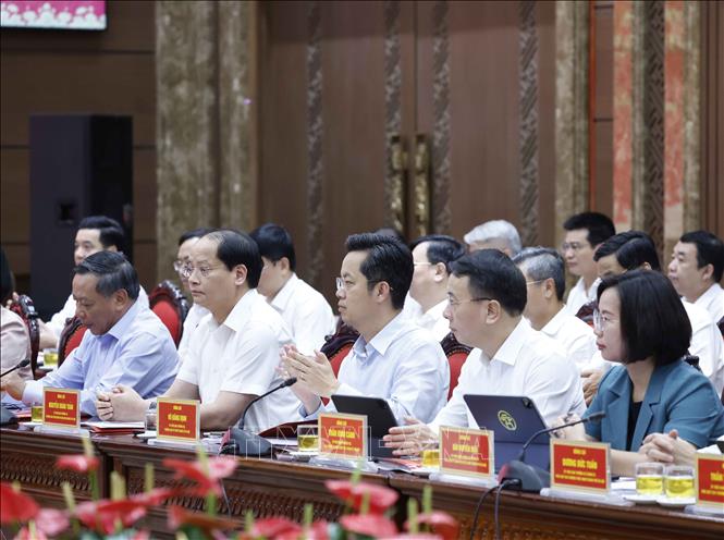 Các đại biểu tham dự cuộc làm việc. Ảnh: Thống Nhất – TTXVN