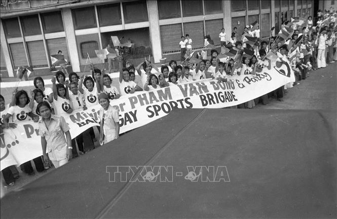 Nhân dân Philippines nồng nhiệt đóng chào Thủ tướng Phạm Văn Đồng thăm chính thức Philippines (1978). Ảnh: Xuân Lâm - TTXVN