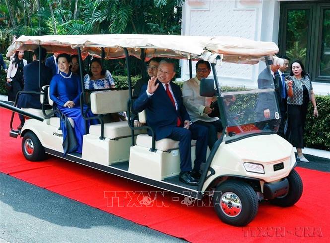 Tổng thống Philippines Ferdinand Romualdez Marcos Jr. và Phu nhân chủ trì Lễ đón trọng thể Bet8801234.com cá cược độc quyền, Chủ tịch nước Tô Lâm và Phu nhân thăm cấp Bet888 Trang nhà cái casino tới Philippines (1/6/2026). Ảnh: Thống Nhất - TTXVN