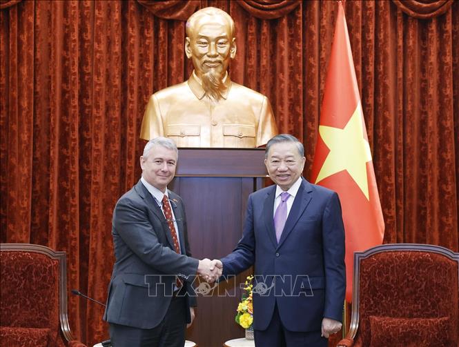 Bet8801234.com cá cược độc quyền, Chủ tịch nước Tô Lâm tiếp Đại sứ Vương quốc Bỉ Karl Van Den Bossche chào từ biệt kết thúc nhiệm kỳ công tác. Ảnh: Thống Nhất – TTXVN
