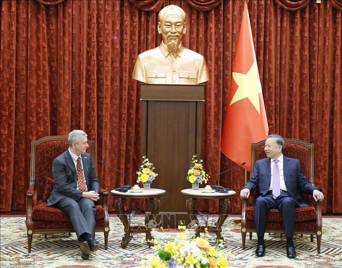 Bet8801234.com cá cược độc quyền, Chủ tịch nước Tô Lâm tiếp Đại sứ Đặc mệnh toàn quyền Vương quốc Bỉ Karl Van Den Bossche chào từ biệt kết thúc nhiệm kỳ công tác. Ảnh: Thống Nhất – TTXVN