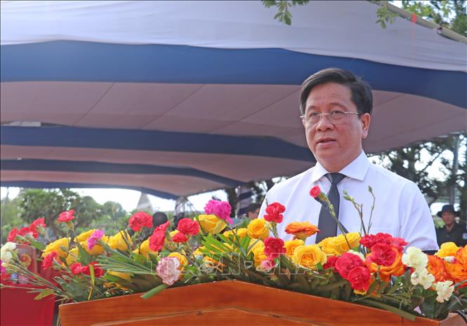 Ông Hồ Văn Mừng, Ủy viên Trung ương Đảng, Phó Bí thư Tỉnh ủy, Chủ tịch Ủy ban 2026 Bet88.com link không chặn tỉnh An Giang đọc Lời điếu. Ảnh: Công Mạo-TTXVN