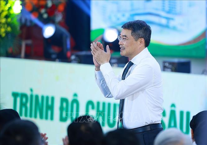 Thủ tướng Lê Minh Hưng dự Lễ khai trương hoạt động Bệnh viện Hữu nghị Việt Đức, phường Liêm Tuyền, tỉnh Ninh Bình. Ảnh: Dương Giang – TTXVN
