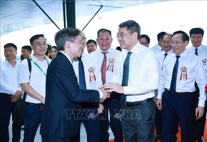 Thủ tướng Lê Minh Hưng đến dự Lễ khai trương hoạt động Bệnh viện Hữu nghị Việt Đức, phường Liêm Tuyền, tỉnh Ninh Bình. Ảnh: Dương Giang – TTXVN
