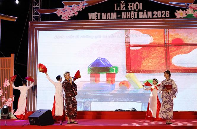 Biểu diễn nghệ thuật tại Lễ hội Việt Nam - Nhật Bản 2026. Ảnh: Trần Lê Lâm - TTXVN 