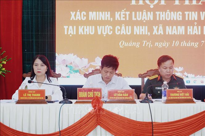 Ban chủ tọa hội thảo. Ảnh: Tường Vi - TTXVN. 
