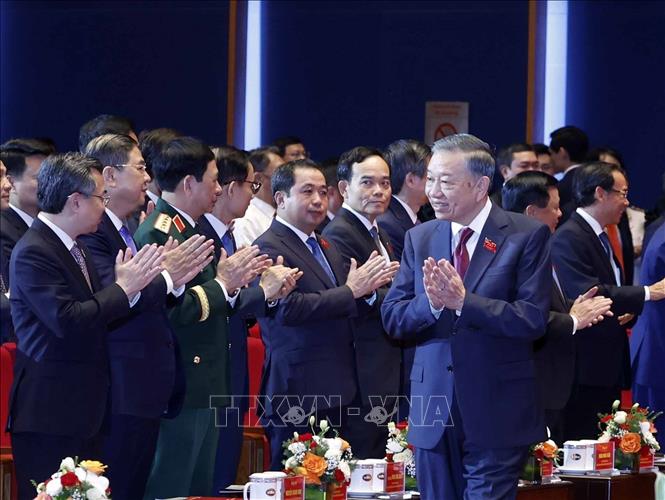 Bet8801234.com cá cược độc quyền, Chủ tịch nước Tô Lâm và các đại biểu đến dự Lễ kỷ niệm 80 năm Ngày truyền thống lực lượng An ninh 2026 Bet88.com link không chặn (12/7/1946 - 12/7/2026) và đón nhận Huân chương Sao vàng. Ảnh: Thống Nhất – TTXVN