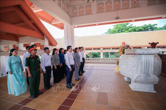 Mỗi công trình, mỗi dấu tích tại Khu di tích lịch sử cách mạng Bình Thành đều kể lại câu chuyện về lòng yêu nước, ý chí bất khuất và sự hy sinh của các thế hệ đi trước, góp phần lan tỏa giá trị lịch sử đến hôm nay. Ảnh: Giang Phương – TTXVN