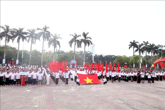 Hơn 1.500 Hơn 1.500 người tham gia chương trình 