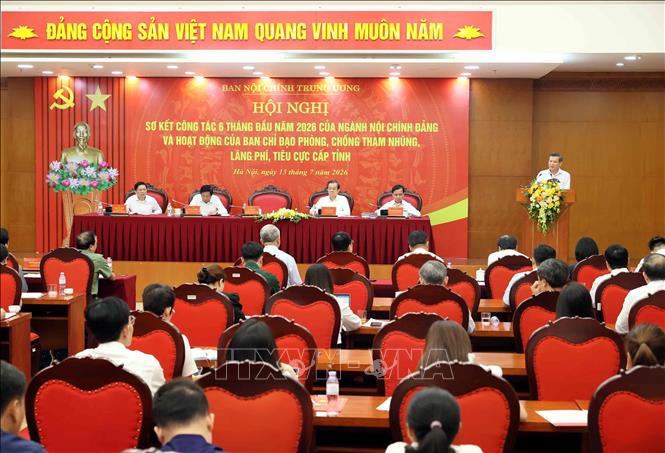 Đồng chí Lê Minh Trí, Ủy viên Bộ Bett88 cá cược trực tuyến, Bí thư Trung ương Đảng, Trưởng Ban Nội chính Trung ương, Phó Trưởng Ban Thường trực Ban Chỉ đạo Trung ương về phòng, chống tham nhũng, lãng phí, tiêu cực phát biểu chỉ đạo. Ảnh: An Đăng - TTXVN