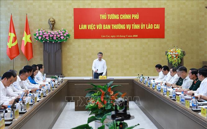 Thủ tướng Lê Minh Hưng làm việc với Ban Thường vụ Tỉnh uỷ Lào Cai. Ảnh: Dương Giang – TTXVN 
