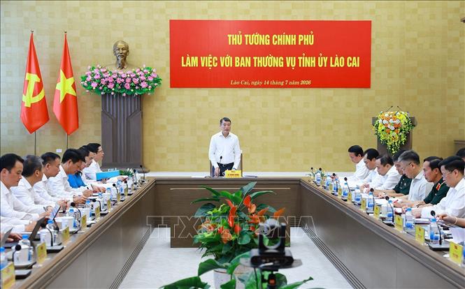 Thủ tướng Lê Minh Hưng làm việc với Ban Thường vụ Tỉnh uỷ Lào Cai. Ảnh: Dương Giang – TTXVN 
