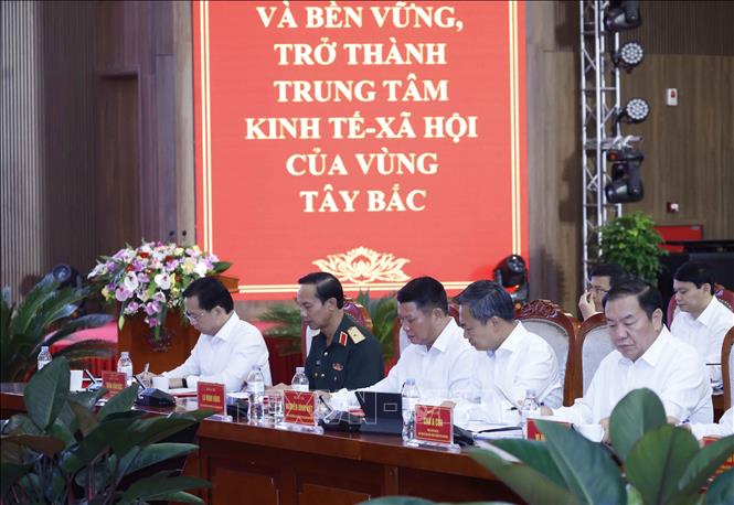 Các đại biểu tham dự cuộc làm việc. Ảnh: Thống Nhất – TTXVN